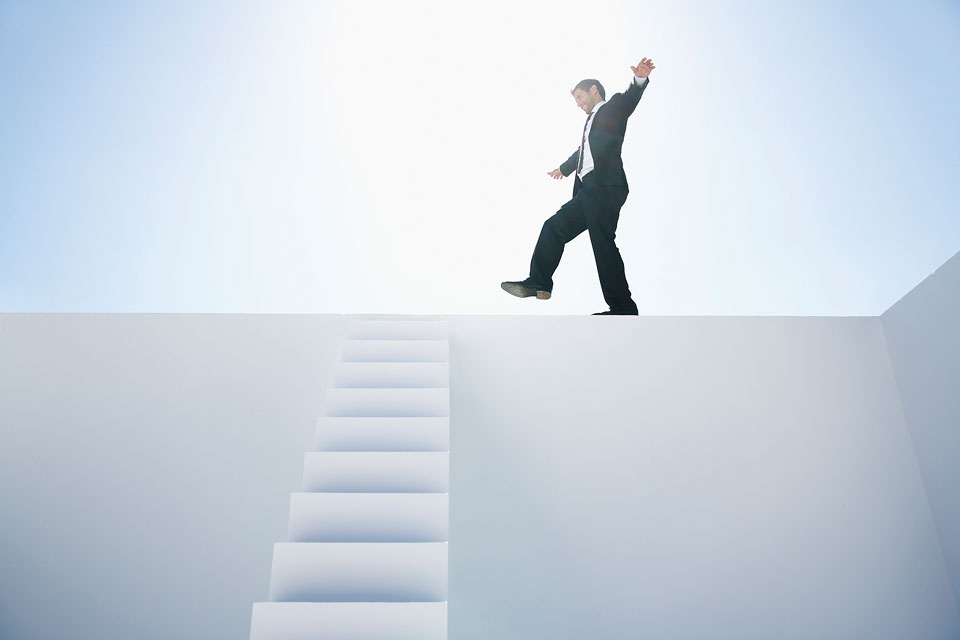 philipp_dimitri_photography-business-white-stairs-04